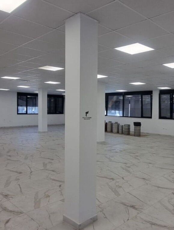 ZYRE ME QERA 280 M2 TEG 3.000 EURO  FH-68684