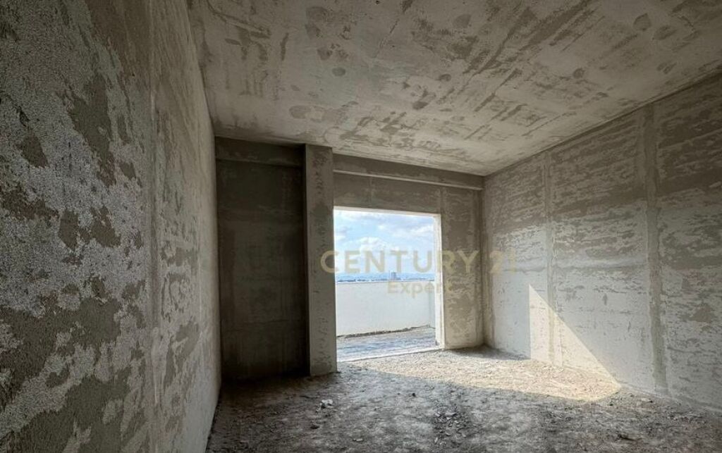 Garsoniere ne shitje, Spitali Amerikan 2