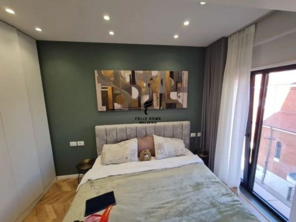 SHITET APARTAMENT 1+1 RRUGA E KAVAJES 23.300.000 LEKE FH-68628