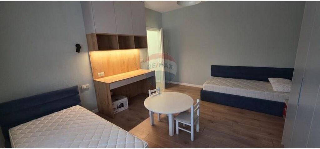 Jepet me qira apartament 2+1 – Stacioni i Trenit