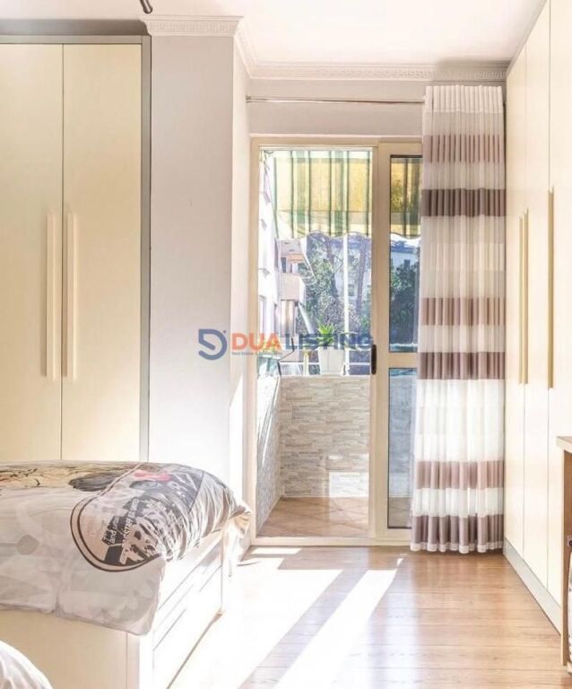 JEPET ME QIRA APARTAMENT 2+1+2 – PRANË AIR ALBANIA