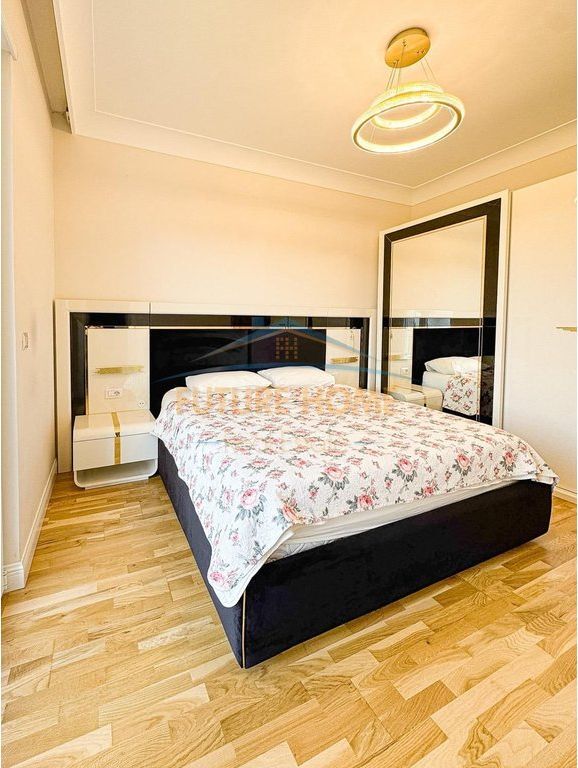 Shitet apartament 2+1+depo+post parkimi Joy Residence , Teg