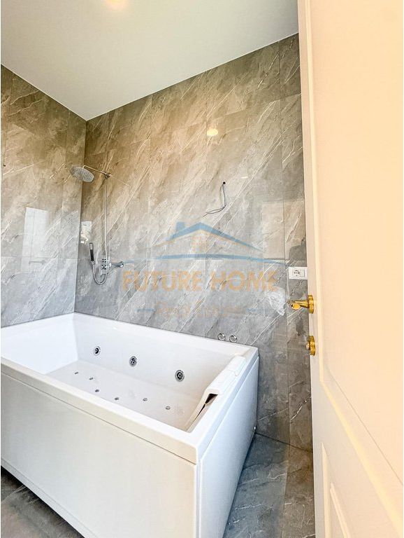 Shitet, Apartament 2+1+2+Depo+Post Parkim, "Joy Residences", Tiranë.