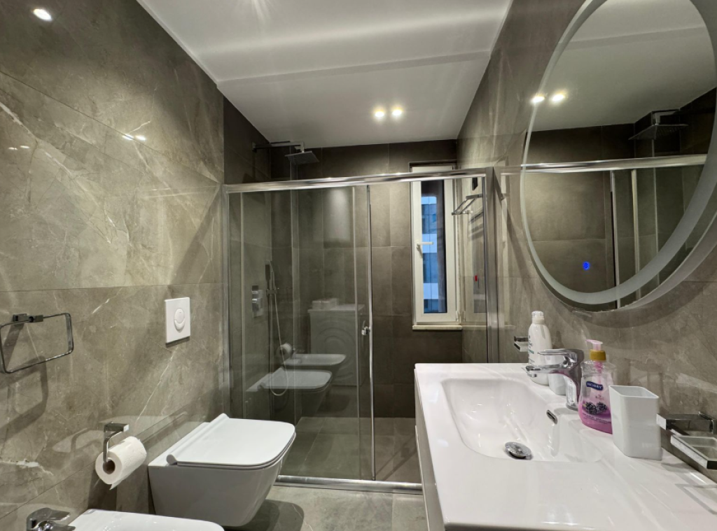 🏡 Shitet Apartament 2+1 – pranë Qendrës, Rruga Mine Peza