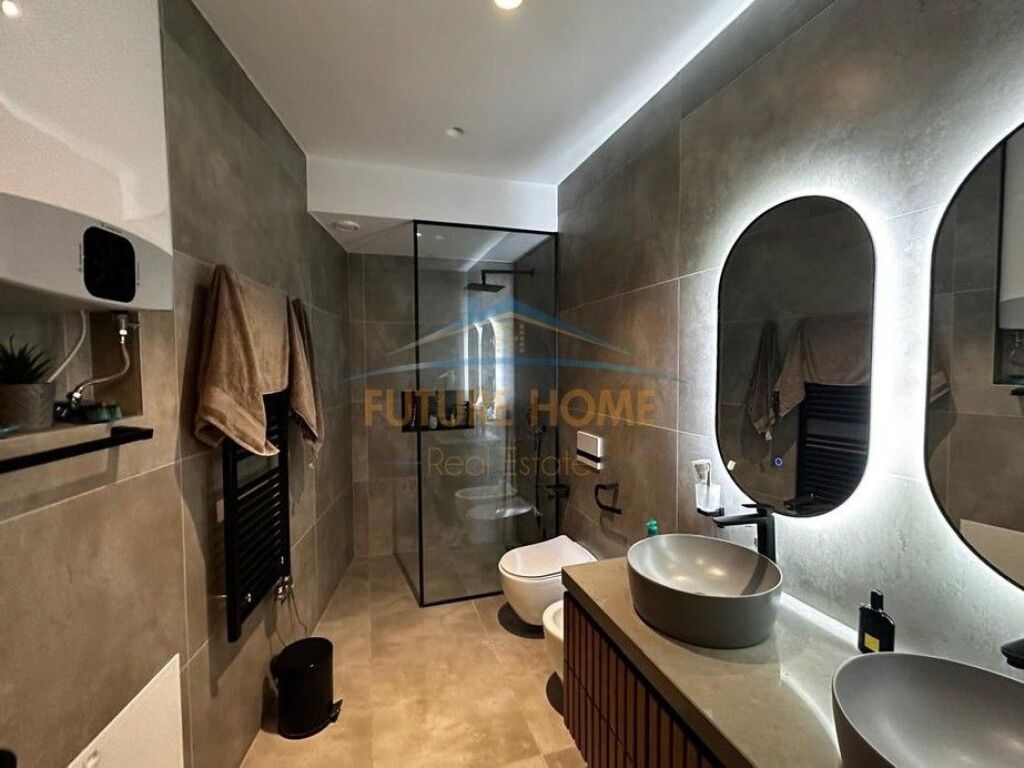 Luxury Apartment for Sale 4+1+2+Veranda+Swimming Pool+Parking Spot, Botanical Garden, Tirana