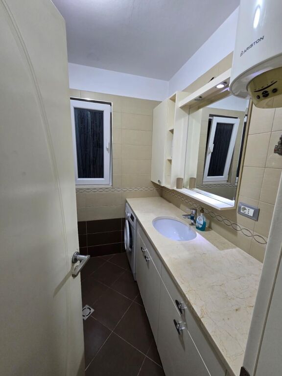 Apartament 1+1 me qera prane Vasil Shantos