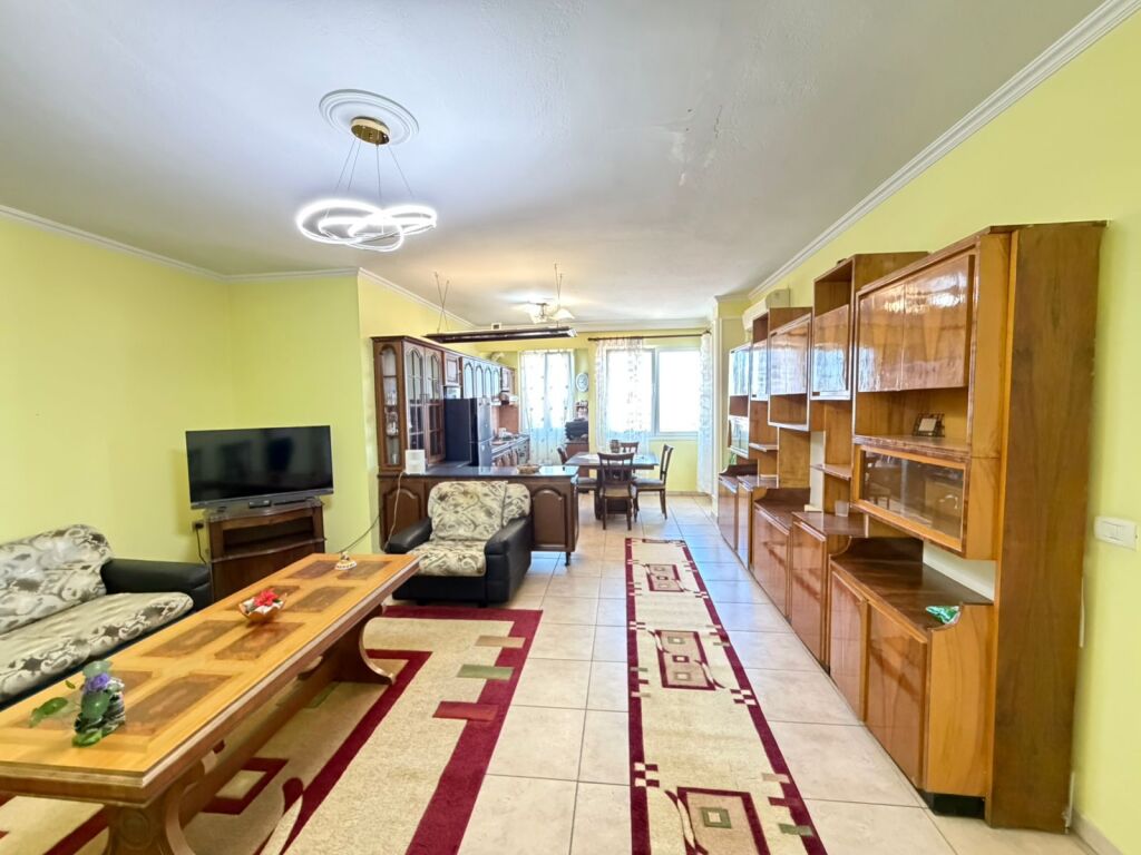 Appartamento in vendita vicino al Nuovo Bazaar