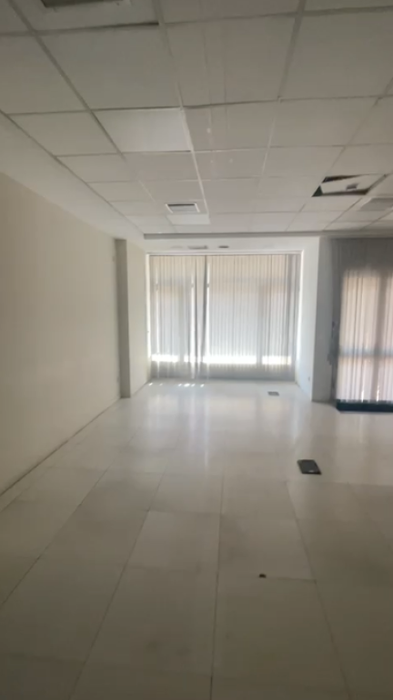 🏢Si affitta unità commerciale di fronte al Complesso Delijorgji❗