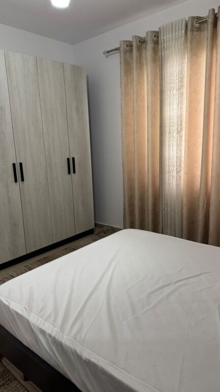 Apartament me qira 1+1+Parkim te 5-Maji!