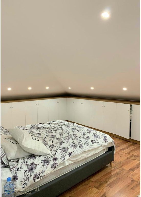 2+1+2+VERANDE PER QIRA PRANE RESTORANT FRESKUT !