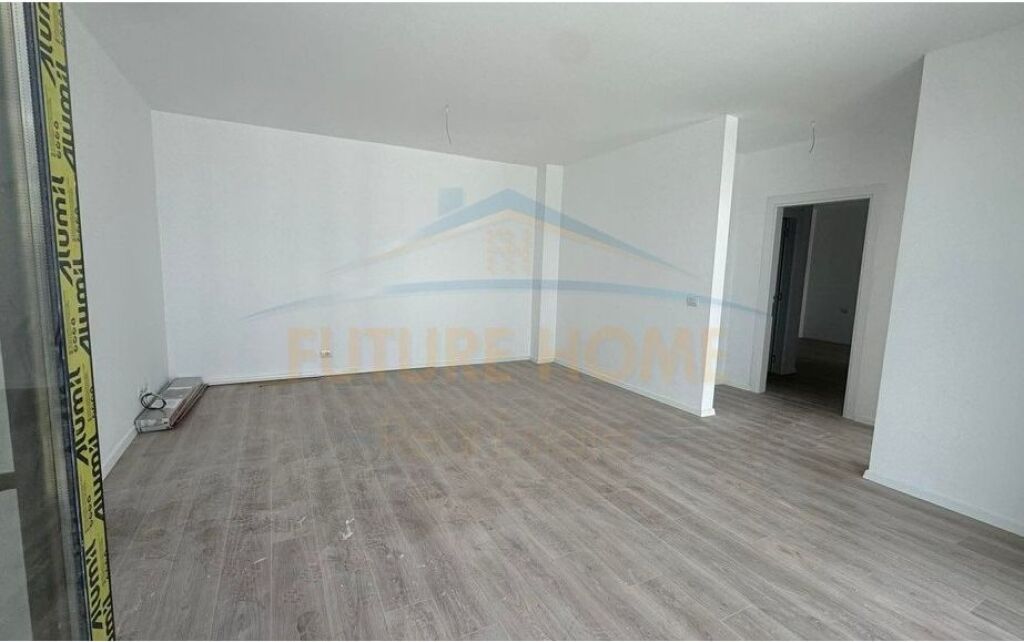 For sale, Apartment 2+1+2, Access Tirana, Former Eagle Square