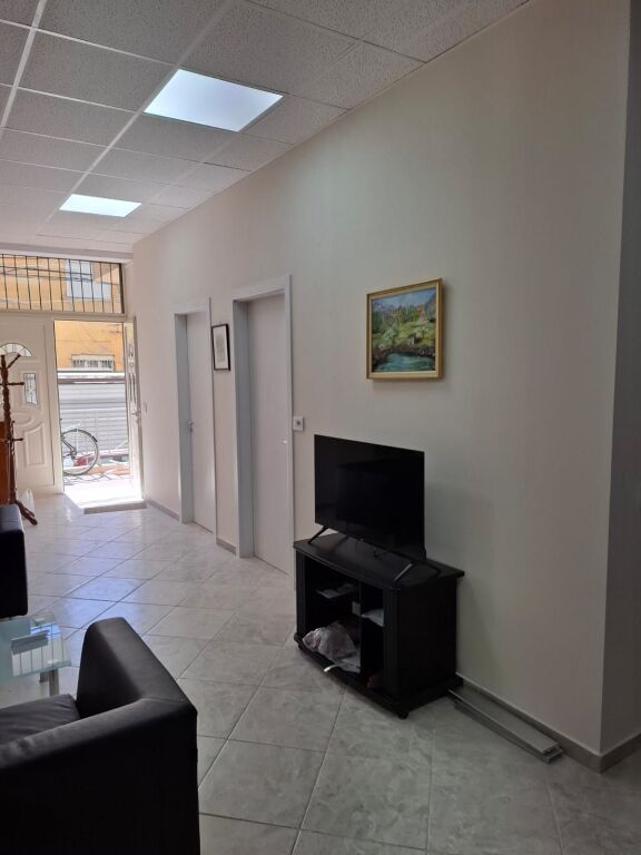 Jepet Apartament me qera