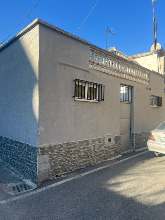 🏠 Jepet me Qera Kt.1 i një Vile : 1+1 (📍Rr.Bardhyl - Oslo )🔥Privatësi &amp; Qetësi ✨️ 40,000 Lekë / Muaj