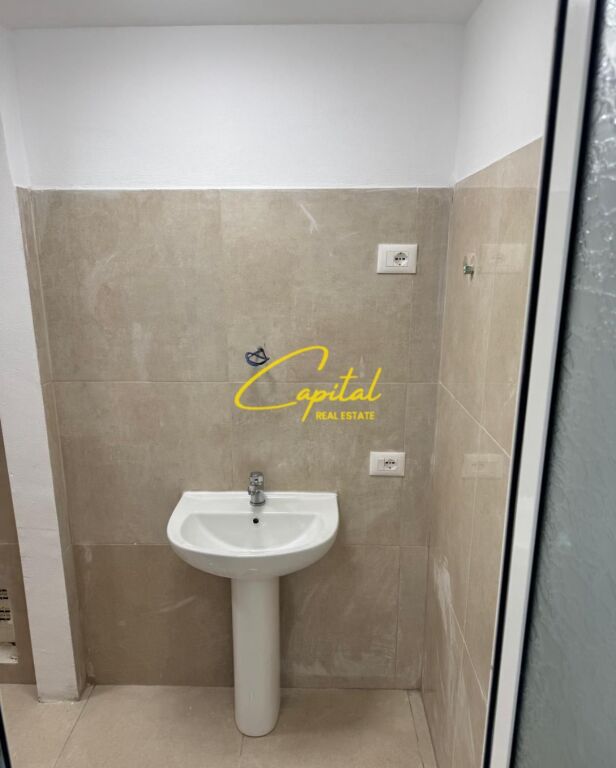 SHITET AMBIENT BIZNESI 38 M2 QENDER 190.000 EURO