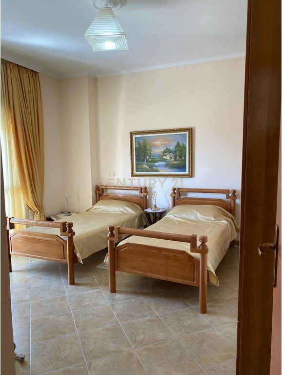 Apartament 2+1 me Qira –me pamje deti, Plazh, Durrës