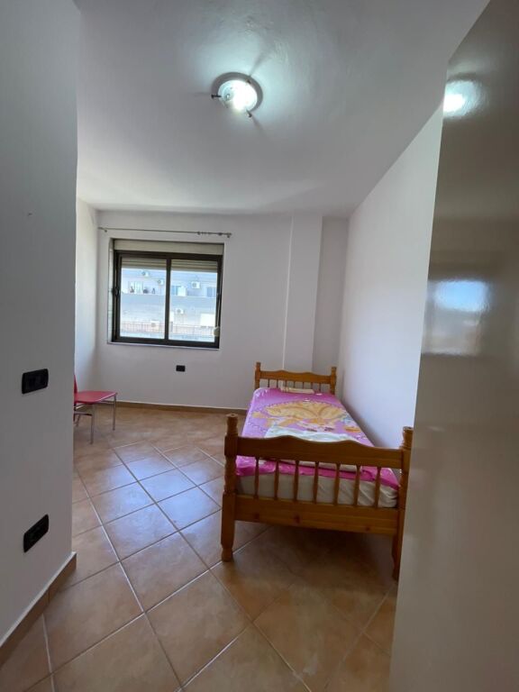 🏠JEPET ME QIRA | Apartament 2+1 – Rruga e Kavajës (Pranë Delijorgjit)