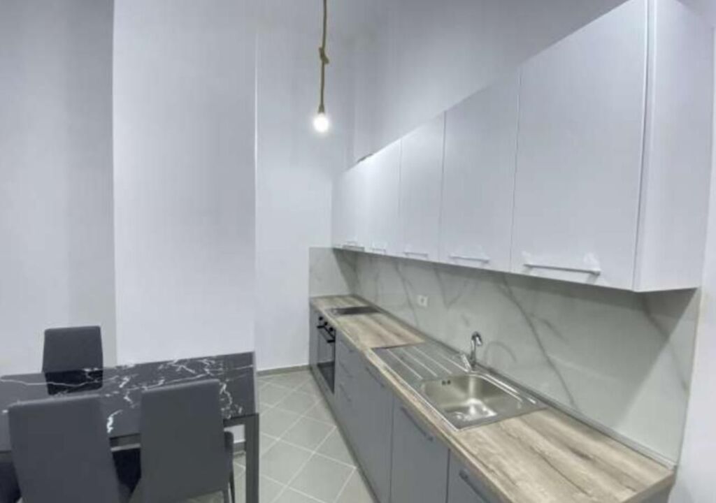 Apartament me qira 1+1 te Tregu Elektrik!