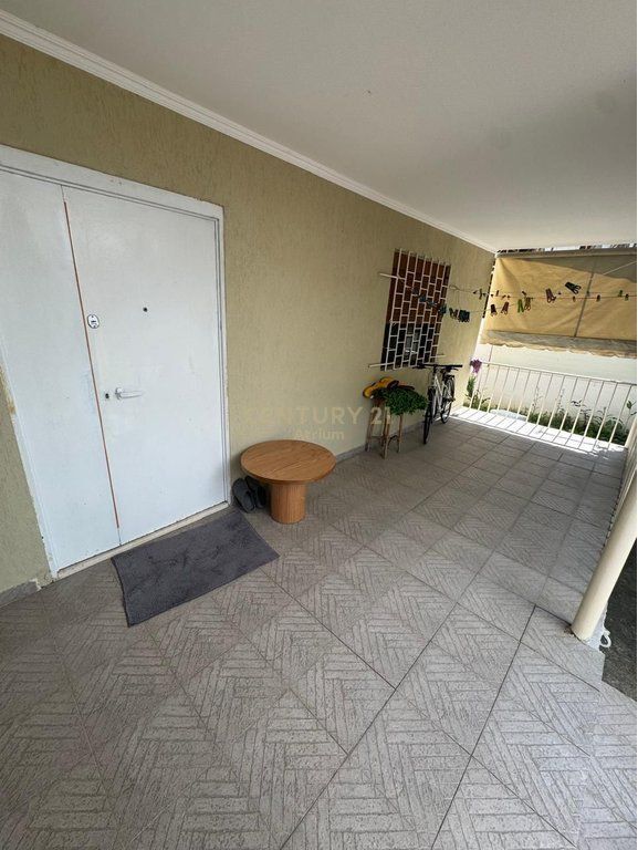 SHITET SHTEPI PRIVATE ME SIPERFAQE TRUALLI 287 M2 PRANE SPITALIT AMERIKAN 2!