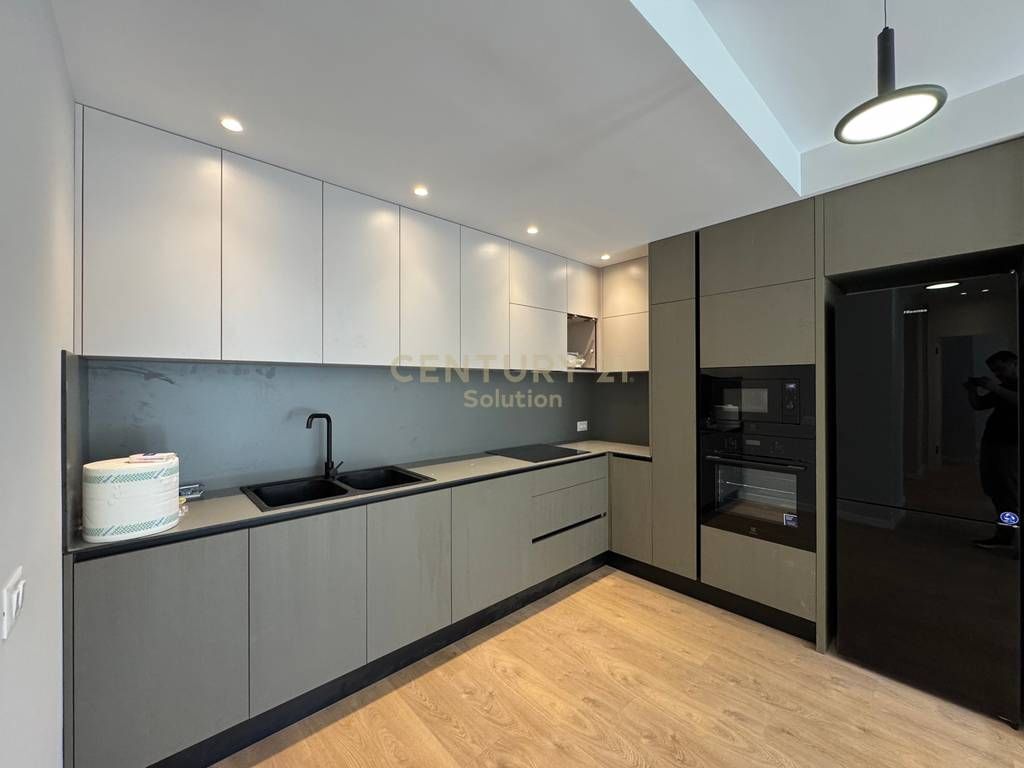 APPARTAMENTO IN AFFITTO 2+1+2 POSTI AUTO PRESSO LA RESIDENZA KODRA E DIELLIT 2!