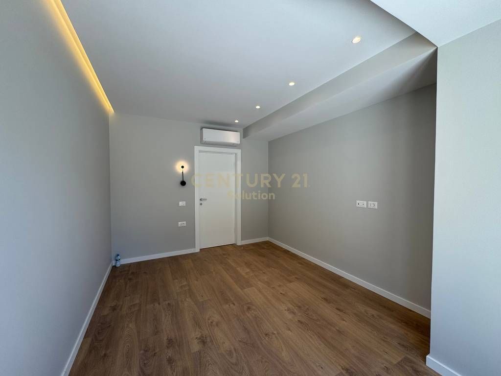 APPARTAMENTO IN AFFITTO 2+1+2 POSTI AUTO PRESSO LA RESIDENZA KODRA E DIELLIT 2!