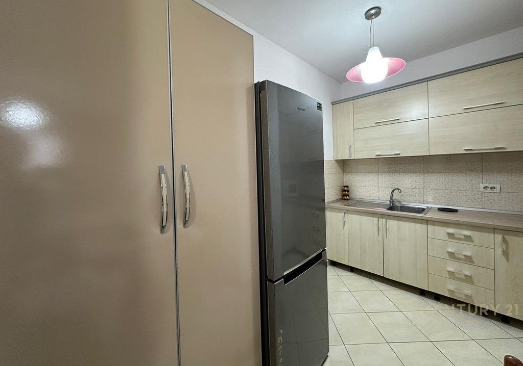 Apartament me qera 1+1 tek Kompleksi Grand, Tregu Elektrik