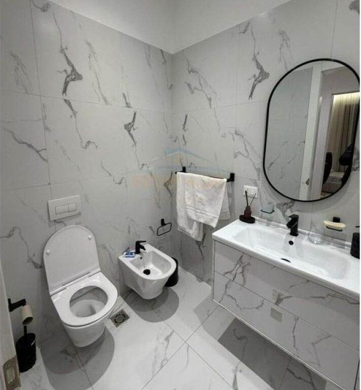 In vendita, Appartamento 2+1+2+Posto Auto, "Complesso Delijorgji", Tirana