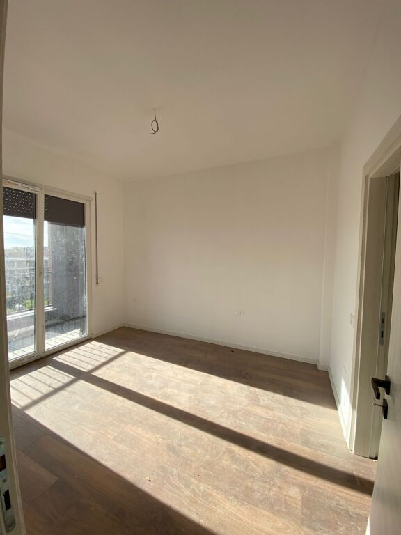 Paskuqan , 2+1+2wc per qera