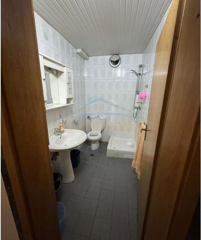 Affitto, Appartamento 2+1+2, Via Fortuzi, Tirana