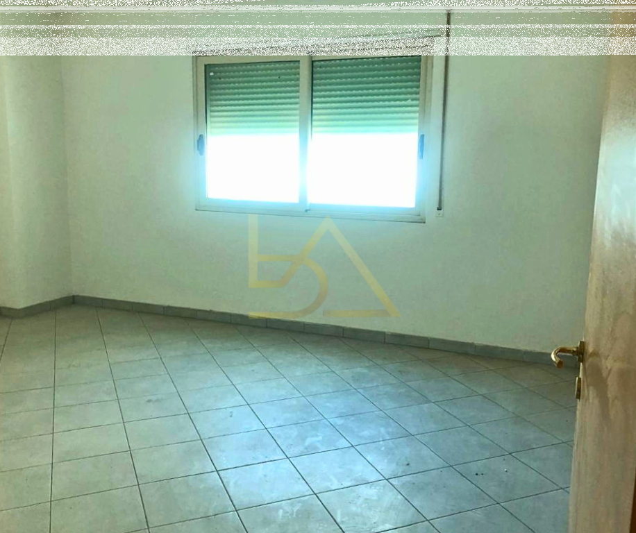 Shitet Apartament – Vlorë, Green Tower