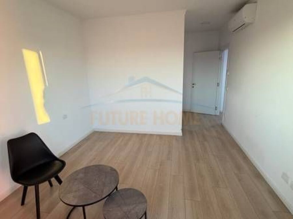 Vendesi Appartamento 2+1+Posto Auto, Residenza Future Home, Unaza e Re