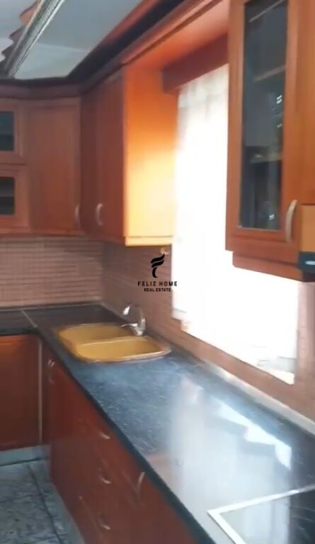 APARTAMENT ME QERA 3+1 LAPRAKE 40.000 LEKE  FH-68661