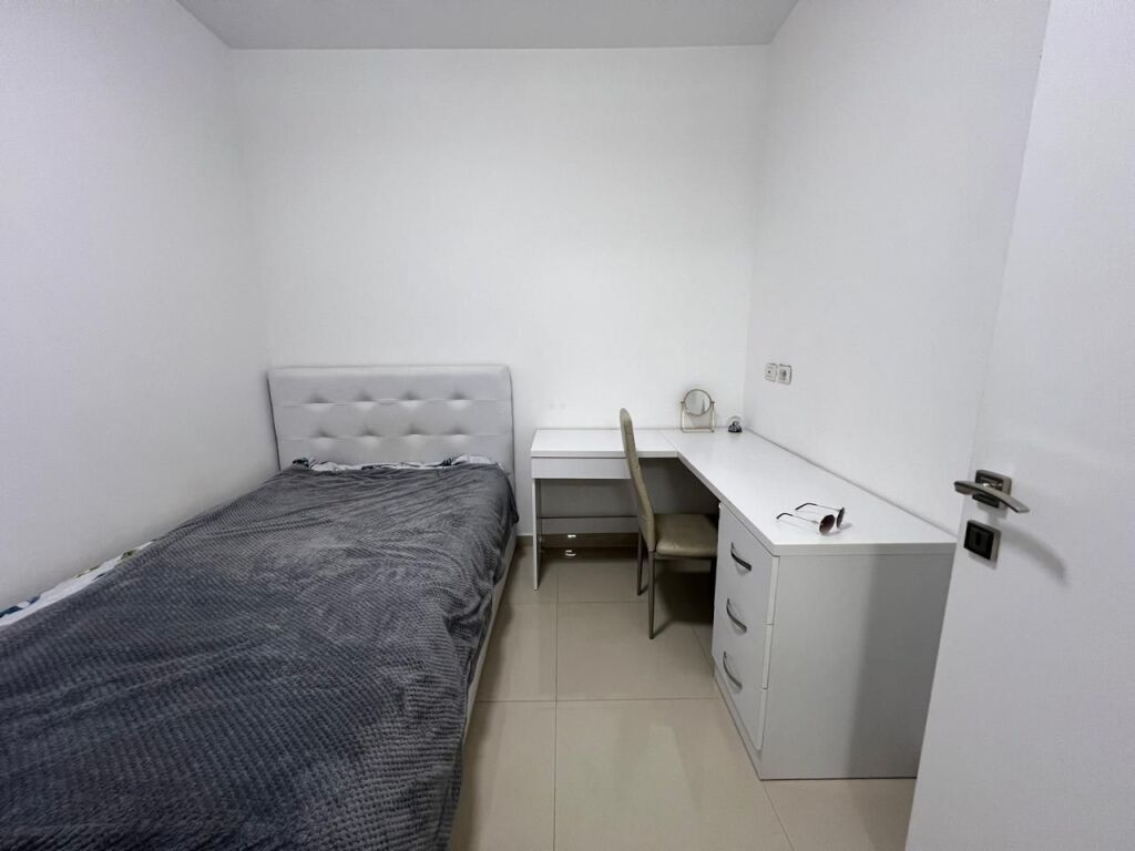 JEPET ME QERA APARTAMENT 2+1  RRUGA 5 MAJI