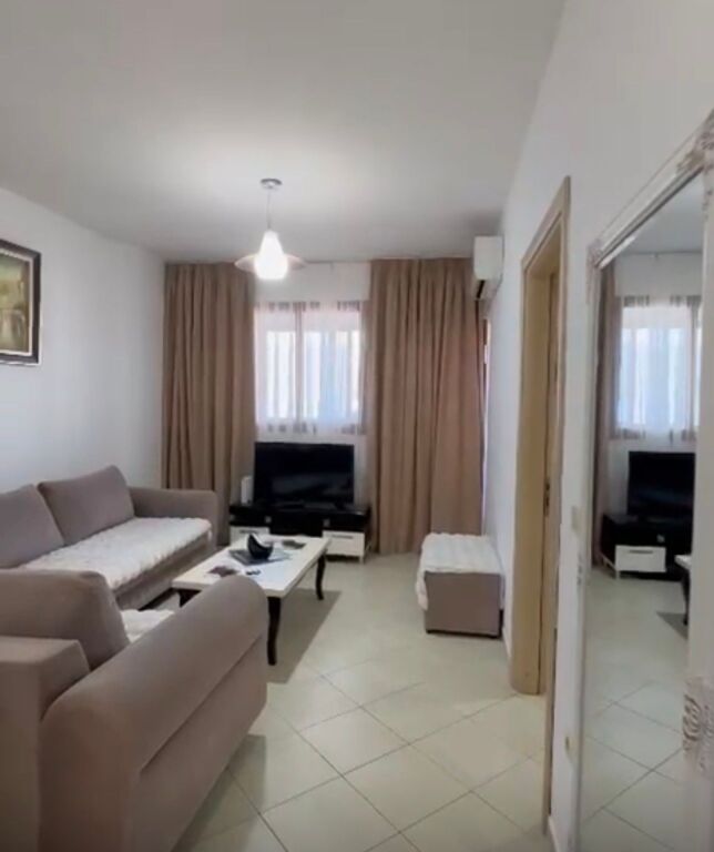 Appartamento 1+1 in affitto al Vecchio Mercato Elettrico vicino a Grandi!