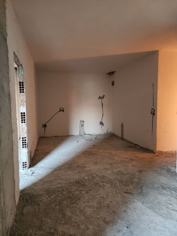 APARTAMENT 1+1 NE SHITJE TE SPITALI AMERIKAN