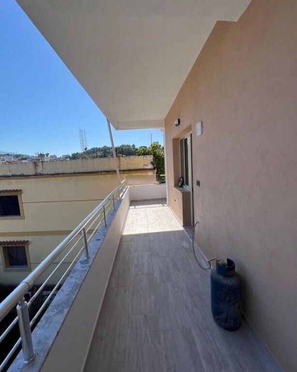 Jepet apartament 2+1 me qira Prane Vilave Amerikane.