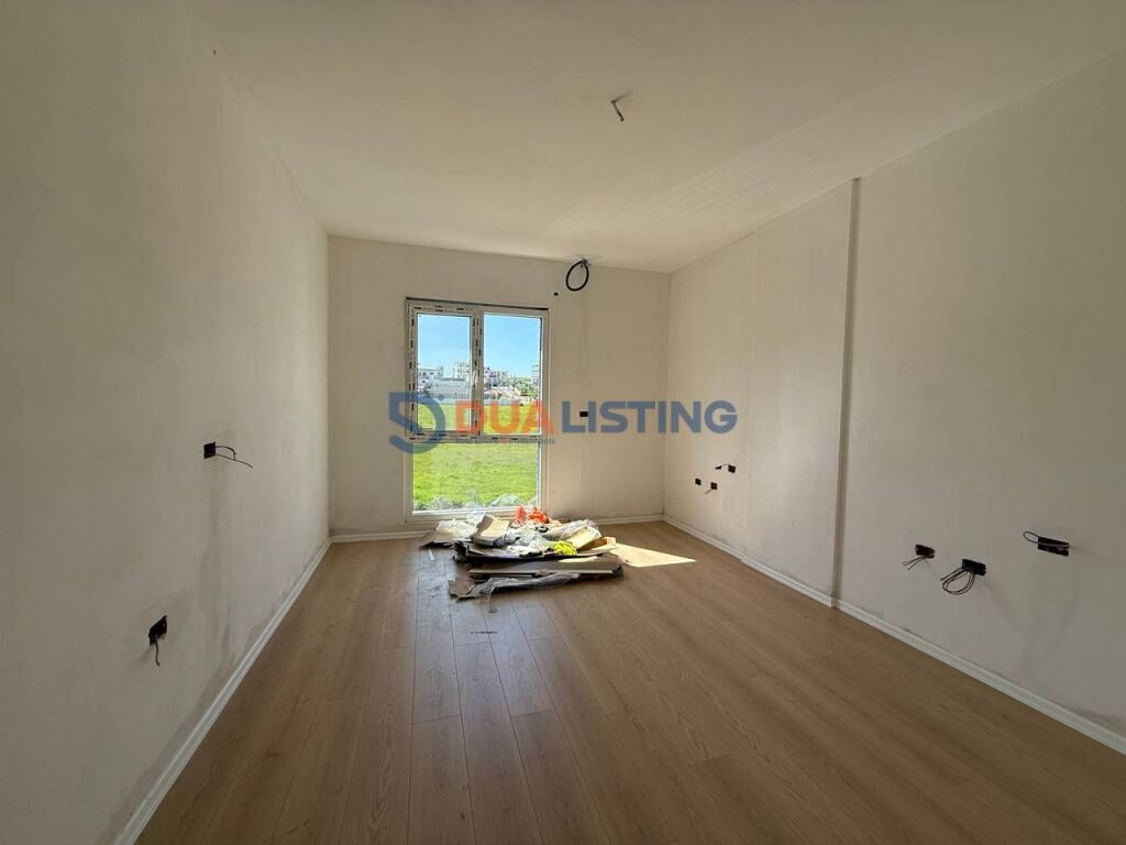 Apartament 2+1 për shitje – Paskuqan, Ringside Residence