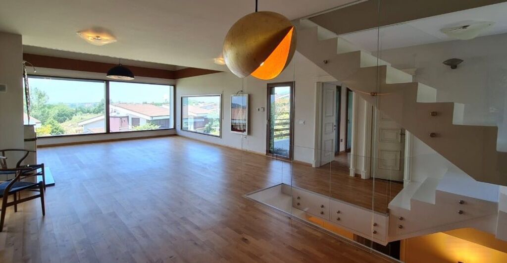 🏡Vilë për shitje 2-Kateshe te Long Hill 1, pranë TEG-ut❗