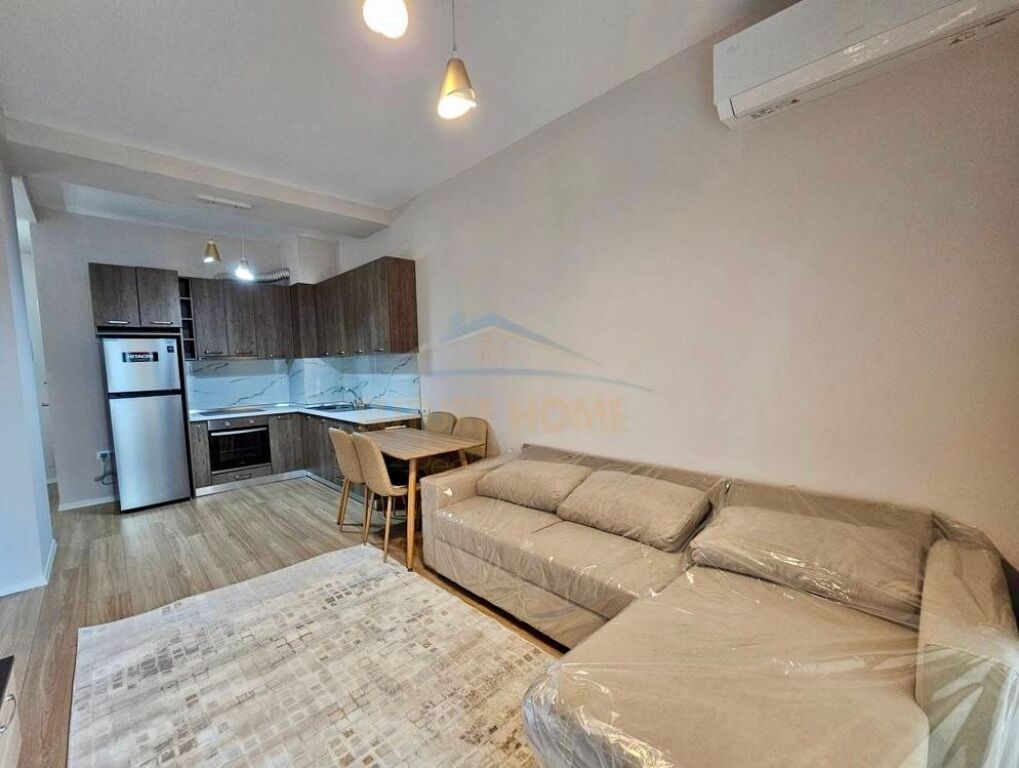 Affitto, Appartamento 1+1, Complesso Kontakt, 21 Dicembre, Tirana