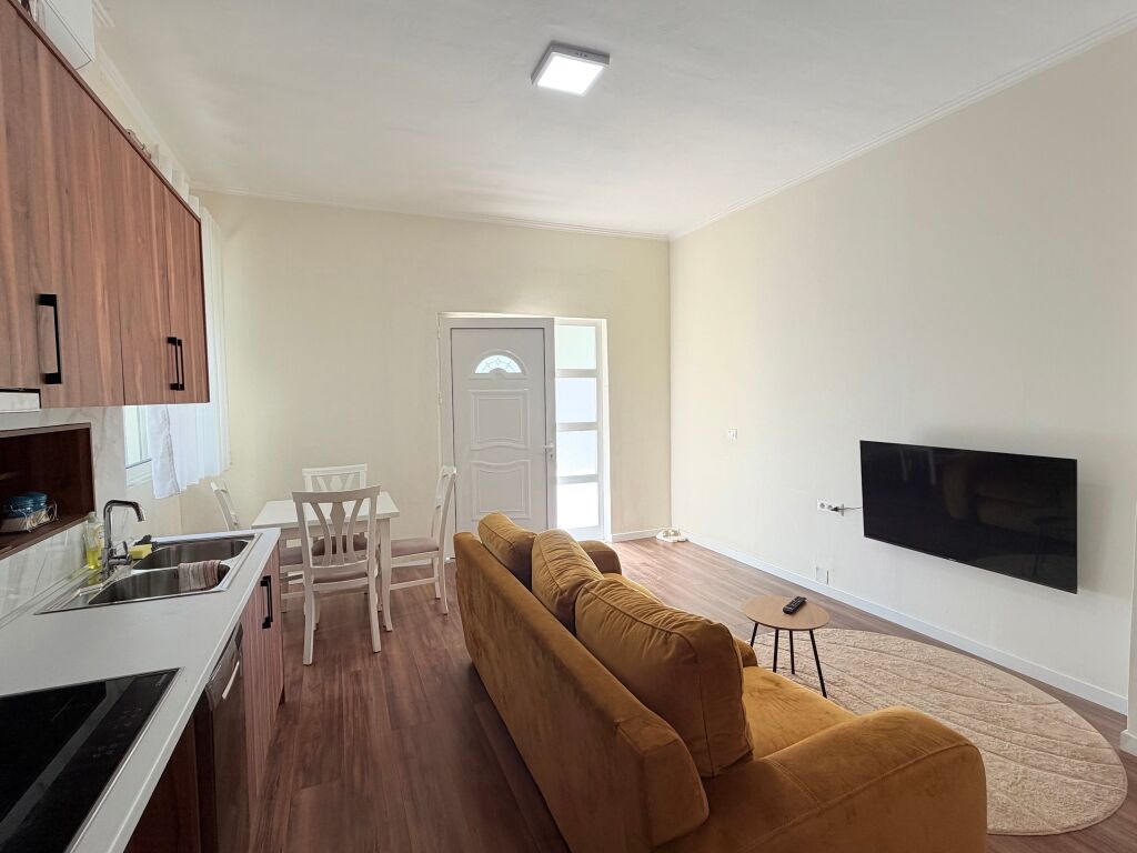 Jepet me QIRA apartament 2+1+Parkim tek Kopshti Zoologjik