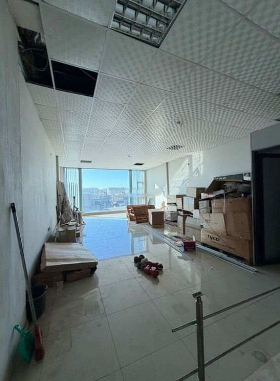 🏢 Jepet me qira ambient komercial – Dublex, 140 m², Laprakë – 1000€ neto