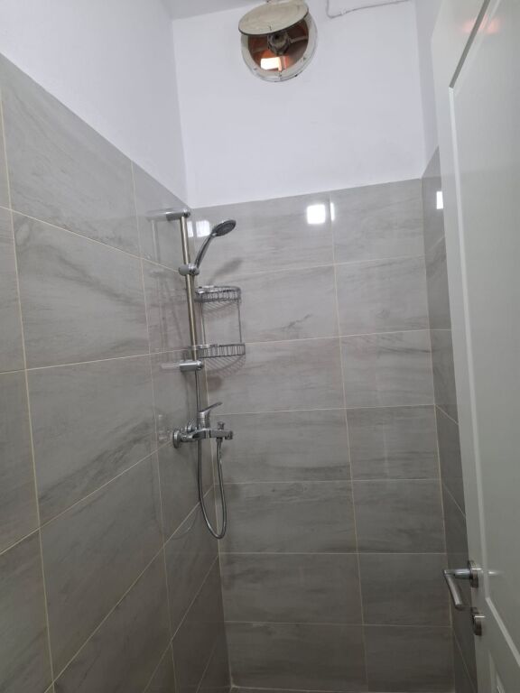 Jepet Apartament me qera