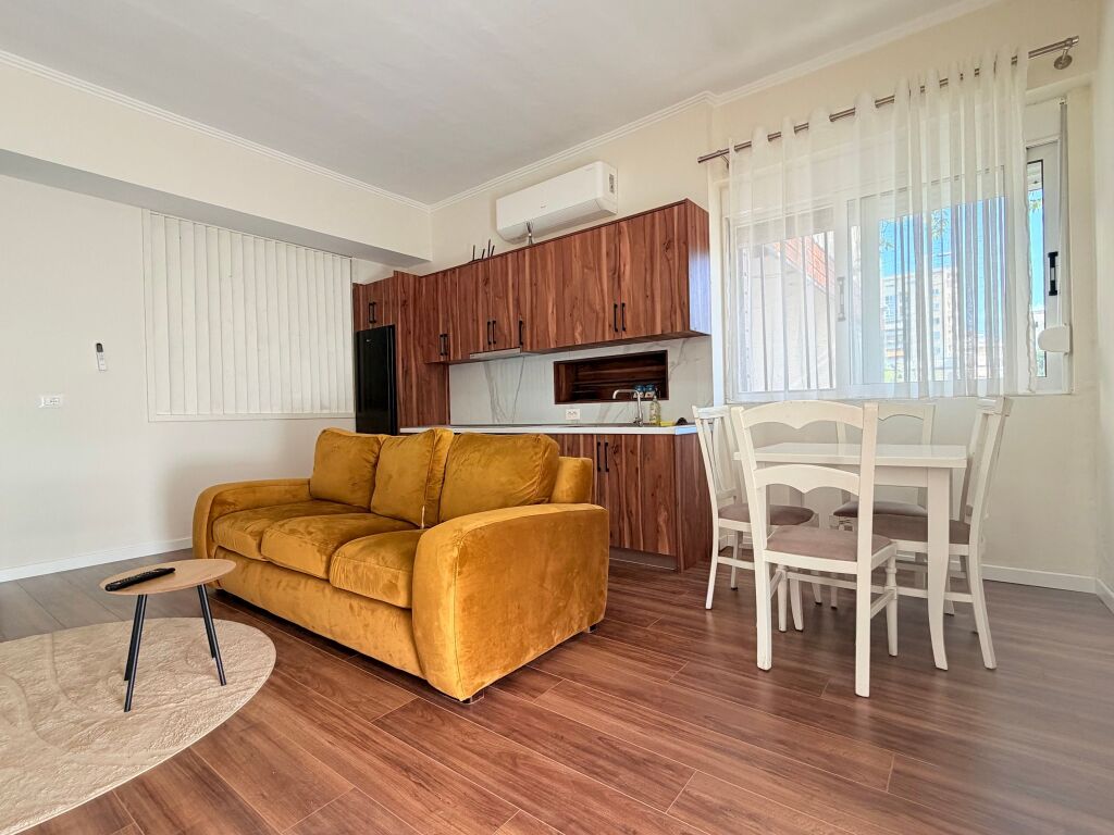 Jepet me QIRA apartament 2+1+Parkim tek Kopshti Zoologjik