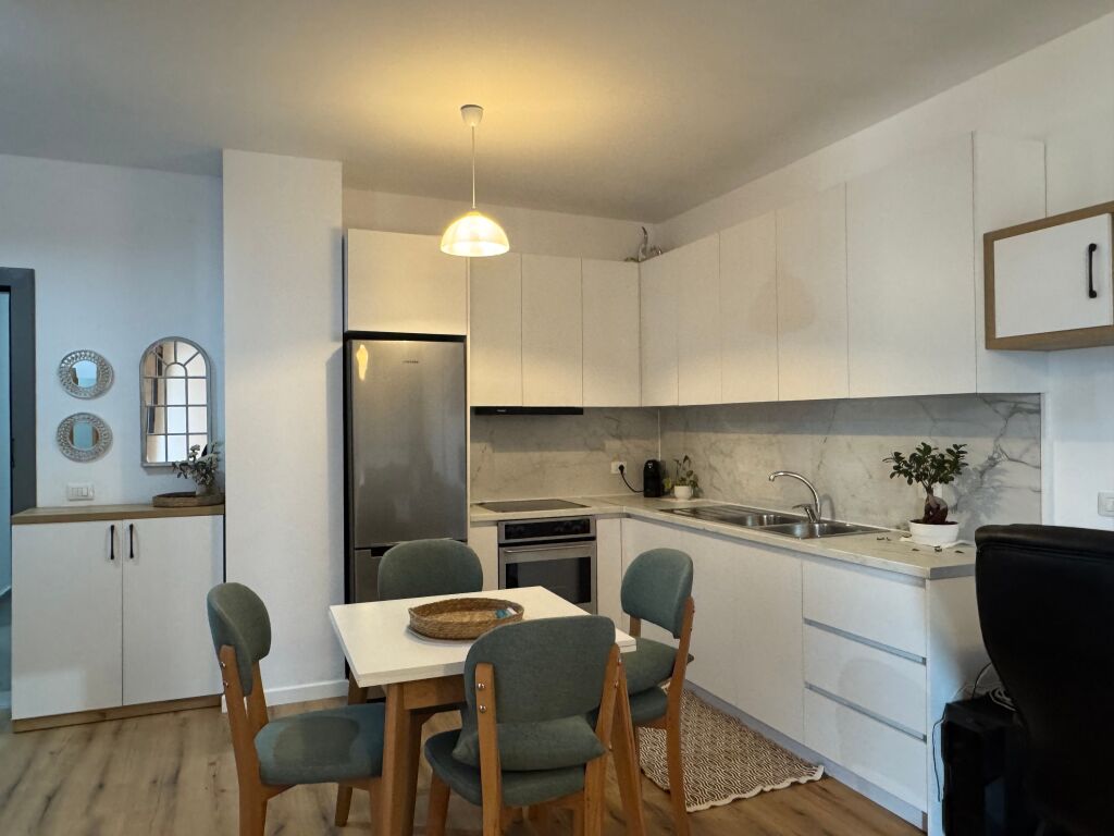 In vendita 1+1 completamente arredato complesso ASL, sopra Pediatria