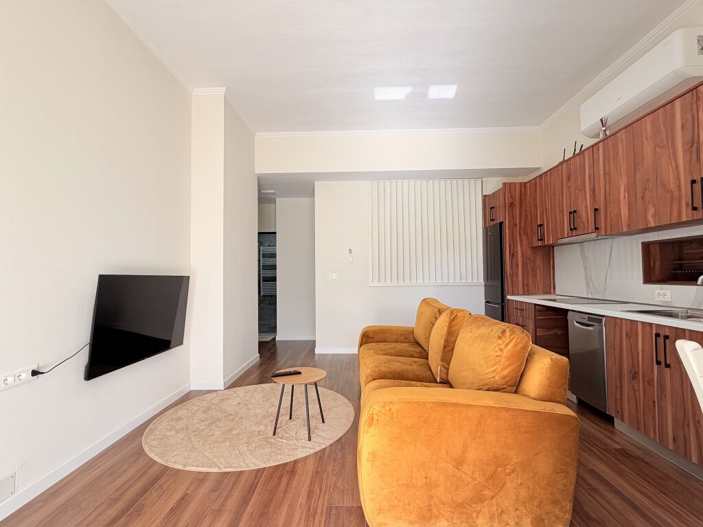 Jepet me QIRA apartament 2+1+Parkim tek Kopshti Zoologjik