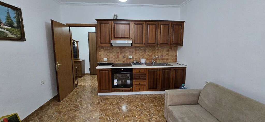 jepet me qira apartament 1+1, Koder e Diellit