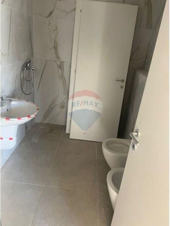 Appartamento 2+1 in Vendita a Yzberisht