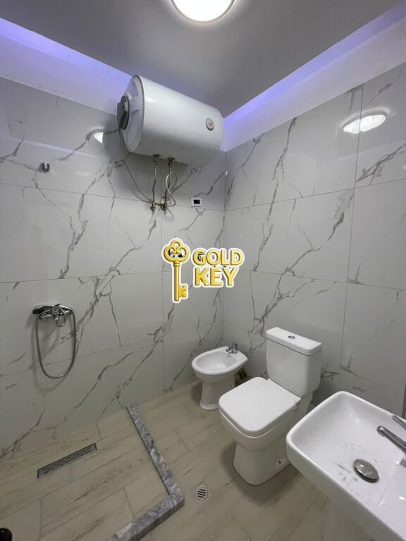 🏡 SHITET APARTAMENT 2+1 PRAN HOTEL ANTALYA PLAZH DURRES