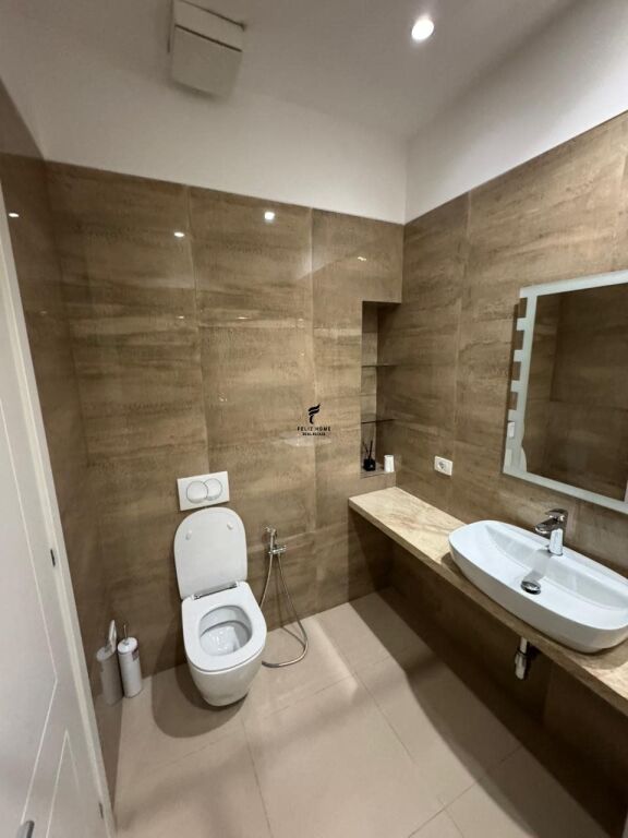 APPARTAMENTO IN AFFITTO 2+1 DELIJORGJI 120.000 LEKE FH-68614