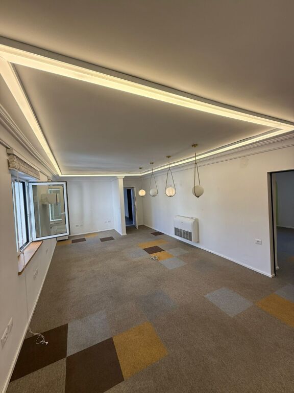 📌 OFFICE FOR RENT – ZOGU I ZI, TIRANA