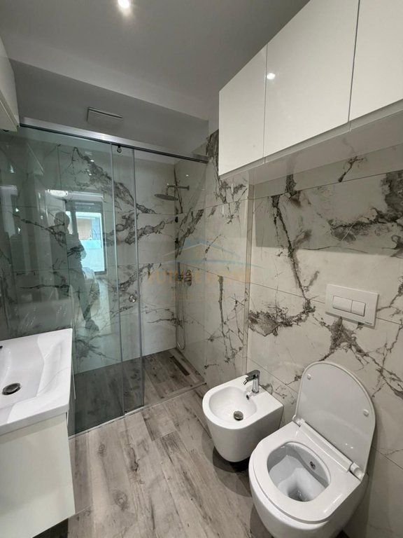 In vendita, Appartamento 3+1+2+2 Posti Auto, Sofia Hill Residence, TEG, Tirana.